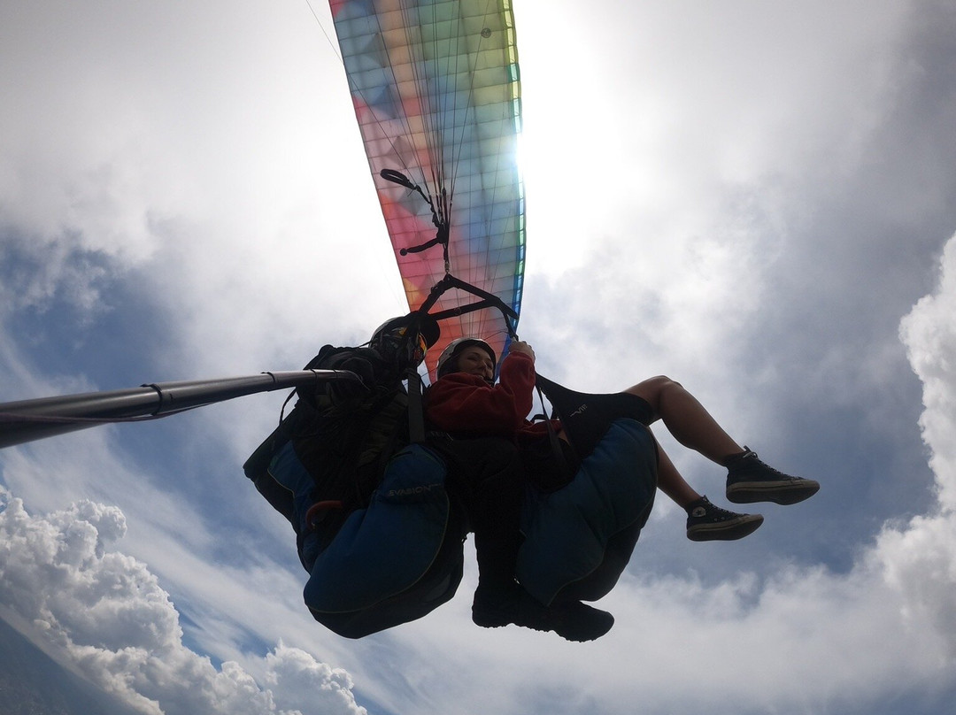 Paragliding Medellin景点图片