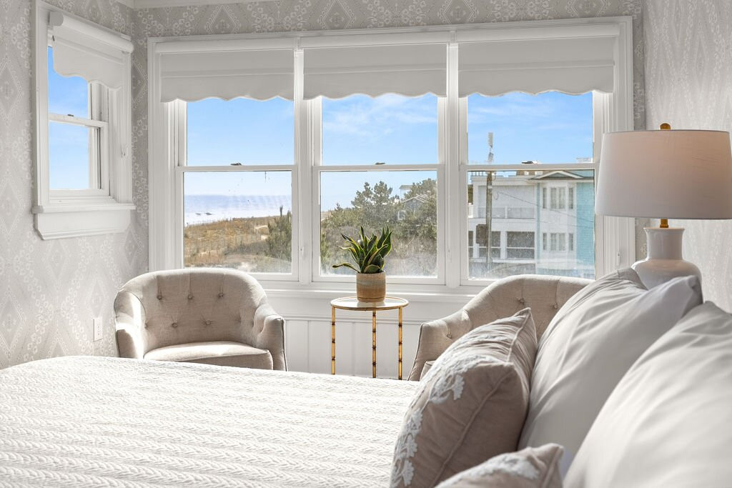 Addy Sea Historic Oceanfront Inn主图