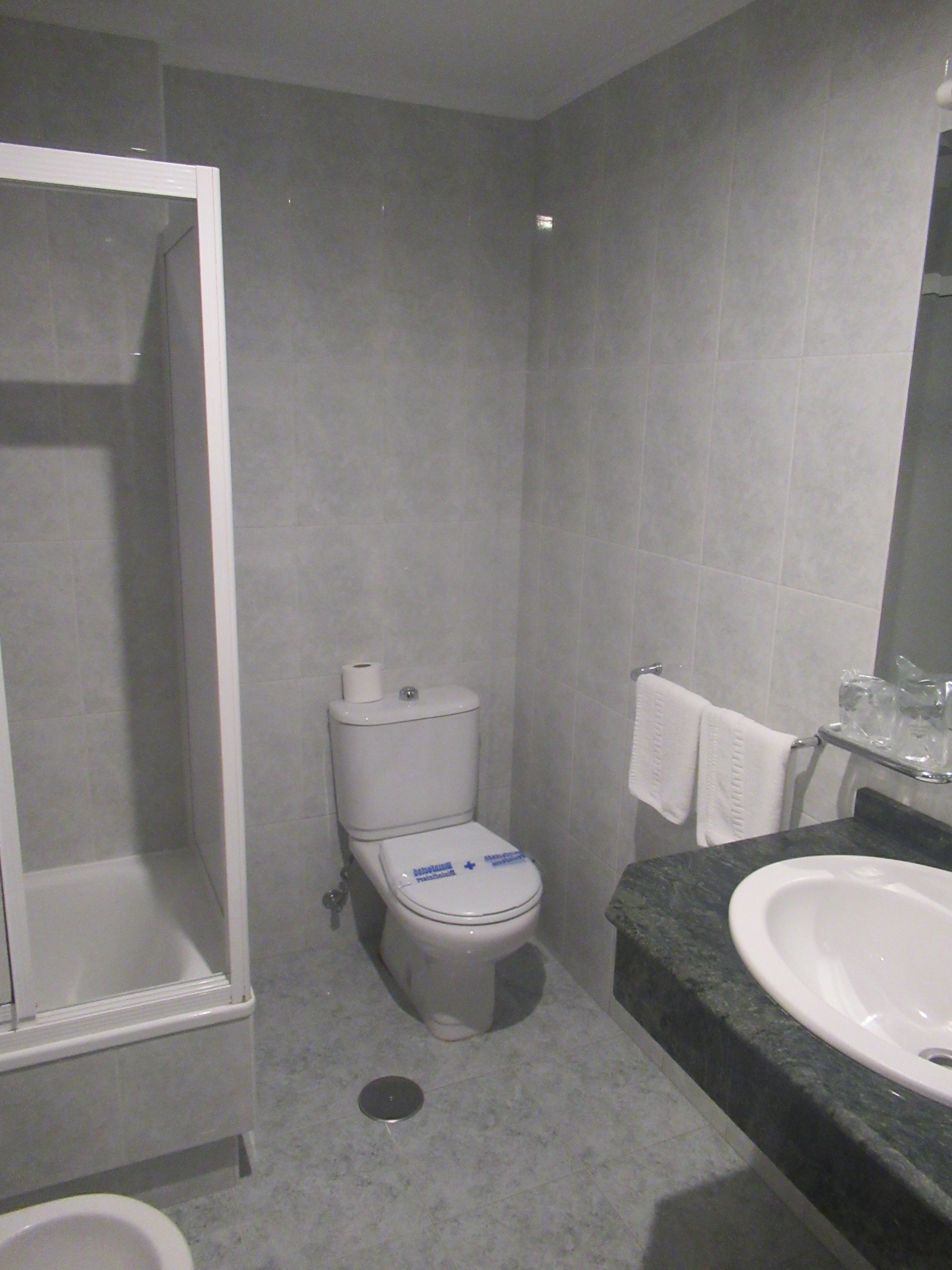 卡米诺蓬特韦德拉酒店-浴室