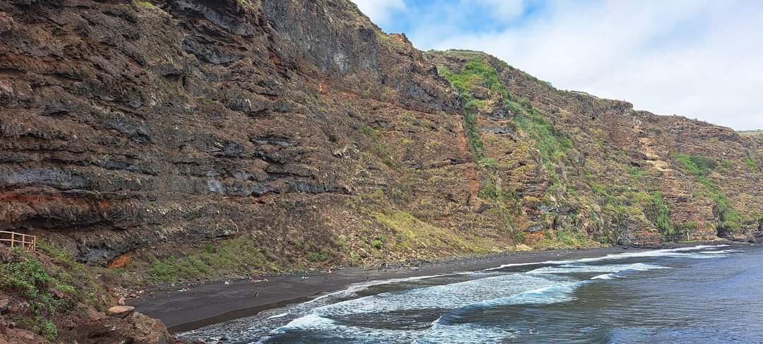 Mirador De La Playa De Nogales景点图片