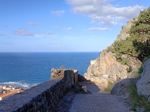 La Rocca-切法卢必去景点