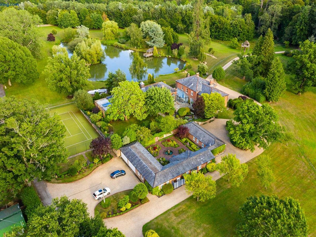 Cadnam Lodge
