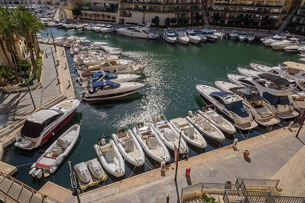 Portomaso Marina-圣朱利安斯必去景点