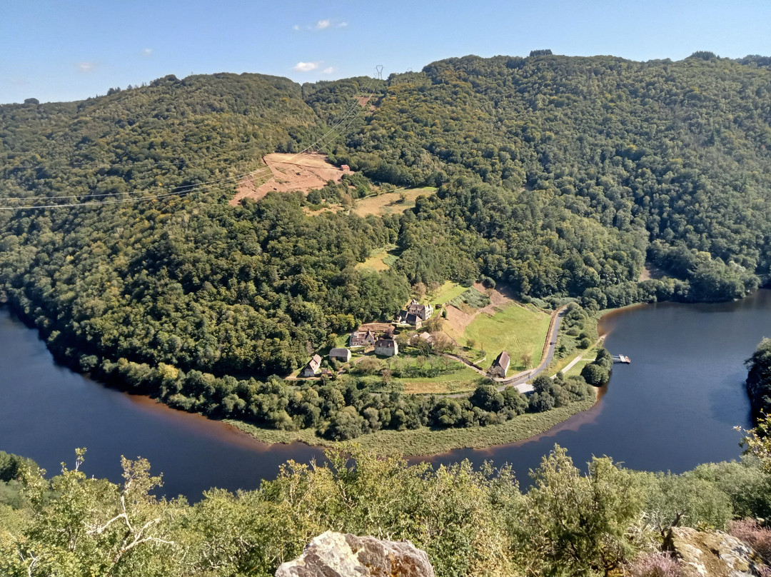 Point de vue Roc Castel-Saint Martial Entraygues必去景点