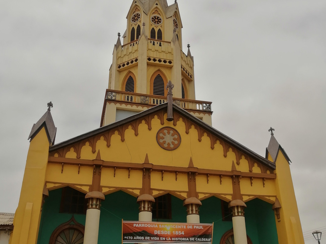 Iglesia de San Vicente de Paul-Caldera必去景点