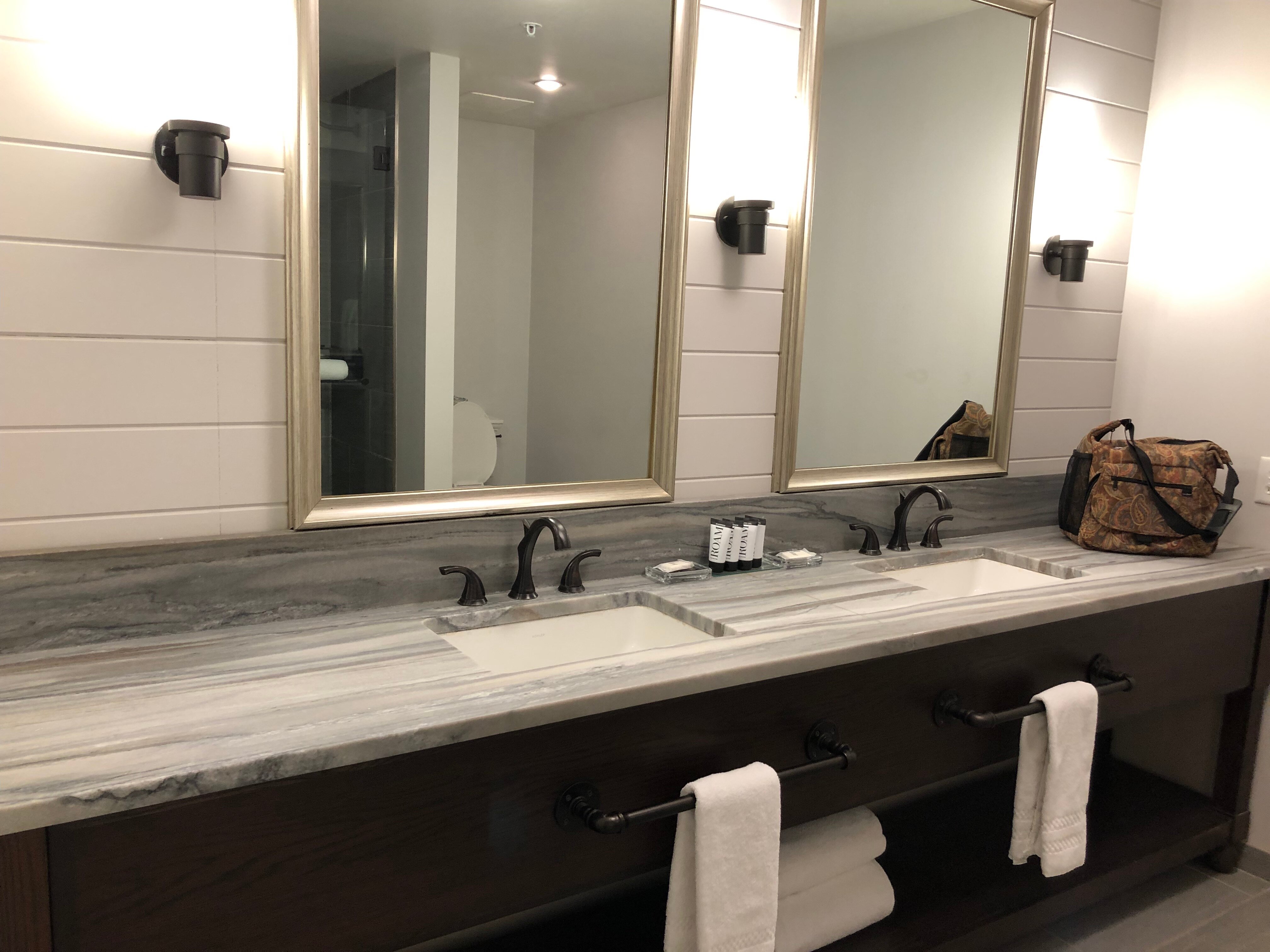 The Inn at the Chesapeake Bay Beach Club & Spa-浴室