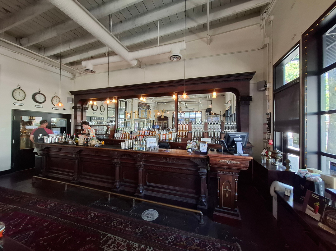The Liberty Distillery-温哥华必去景点