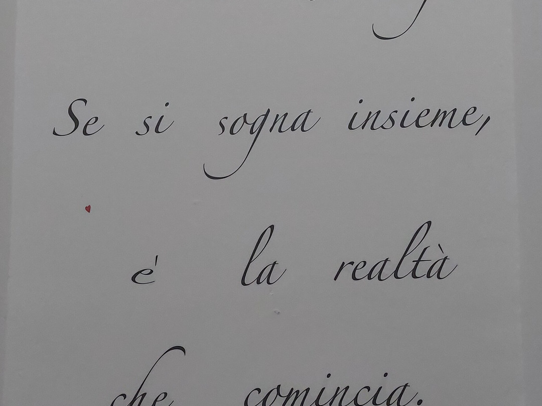Massa D'Albe旅游攻略图片
