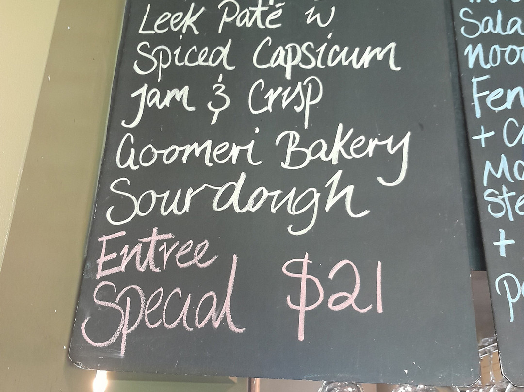 Dusty Hill Vineyard-Moffatdale必去景点