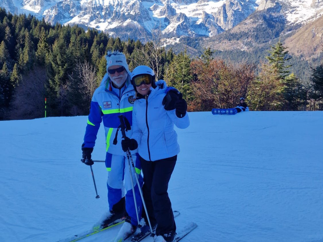Scuola Italiana di Sci & Snowboard Kristal-安达洛必去景点