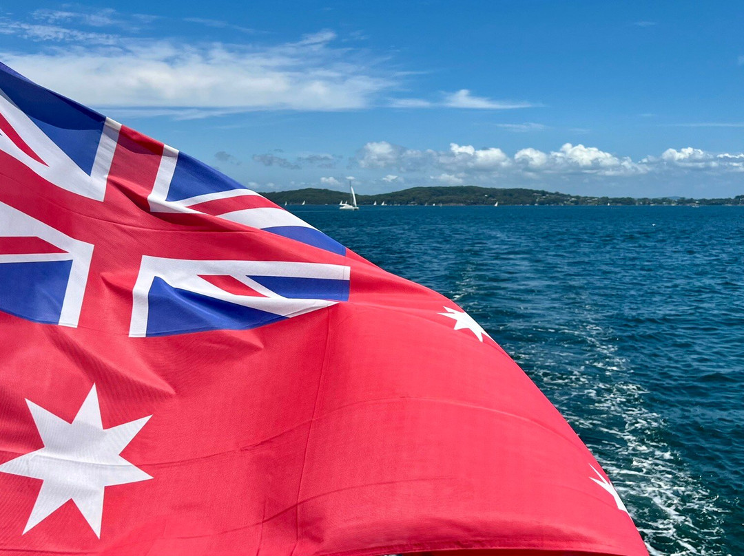 Lake Macquarie Cruises景点图片