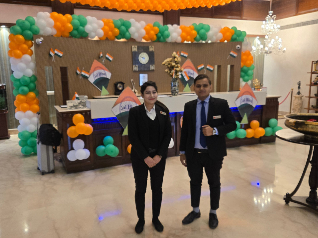 MB Greens Clarks Inn主图