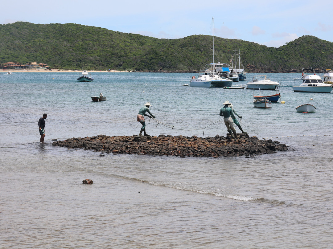 Escultura Os Três Pescadores-布基亚斯必去景点