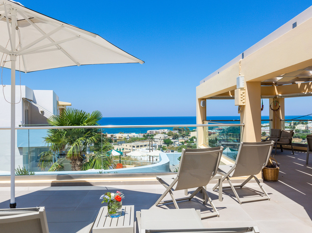 Radamanthys  Hotel  Apartments主图