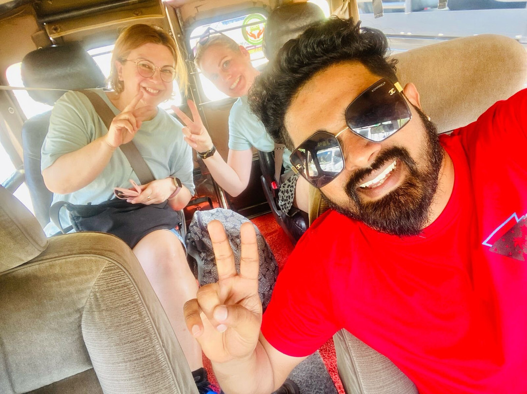 Chauffeur Sri Lanka by Dohansa Lanka Tours景点图片