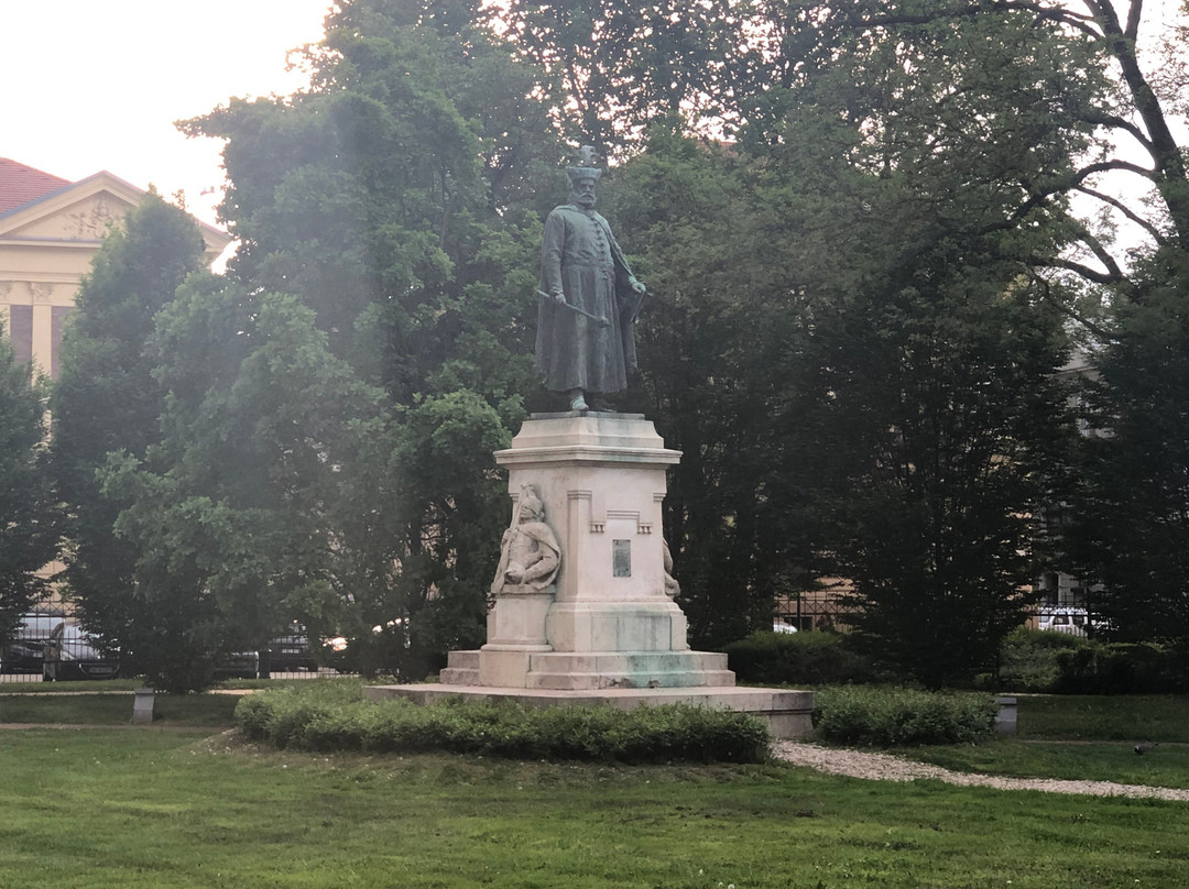 Emlékkert/memorial Garden-德布勒森必去景点