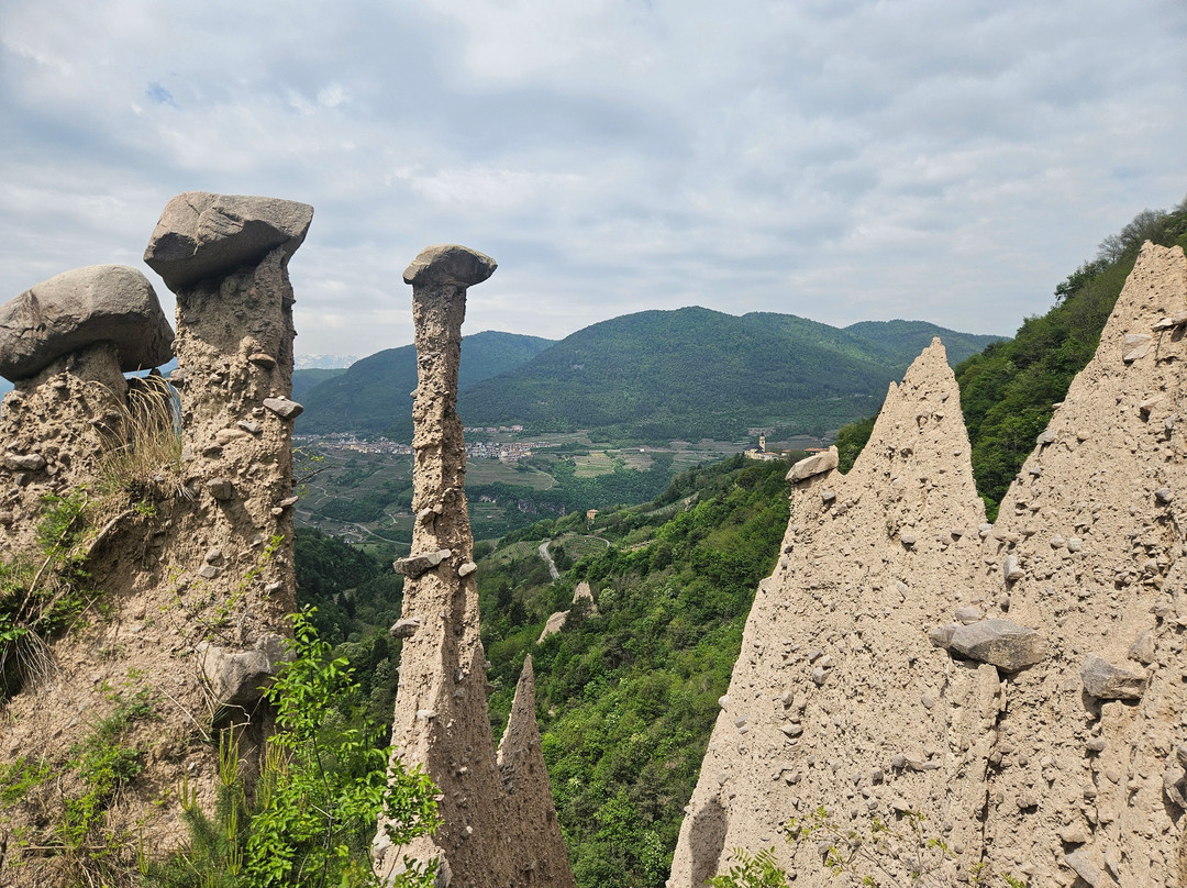 Piramidi di Segonzano景点图片