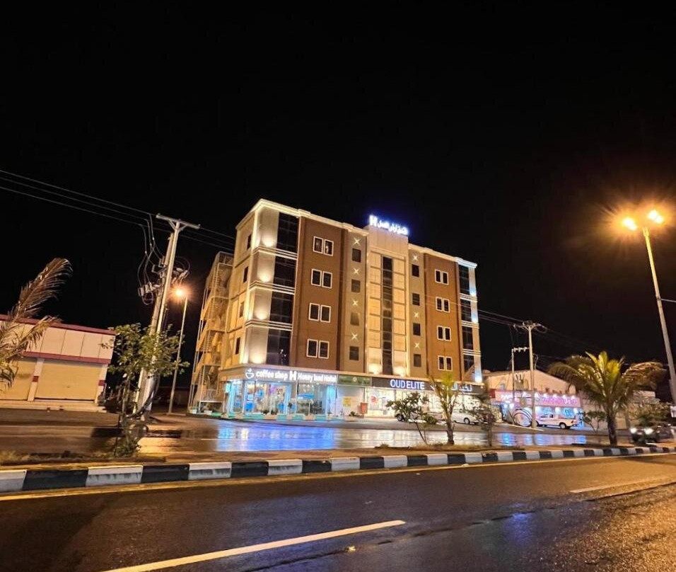 Namirah酒店住宿-Honey Land Hotel