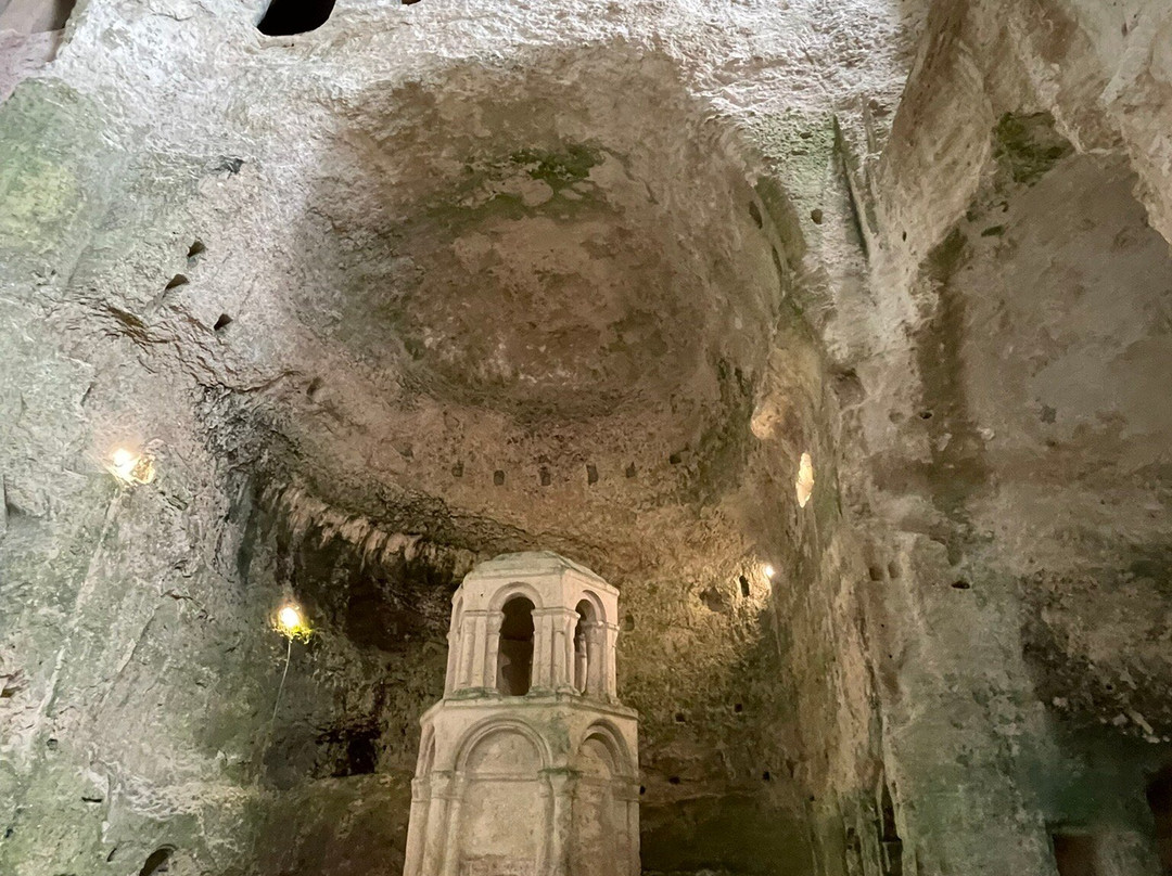 Monolithic Church of Saint-Jean of Aubeterre-Aubeterre-sur-Dronne必去景点