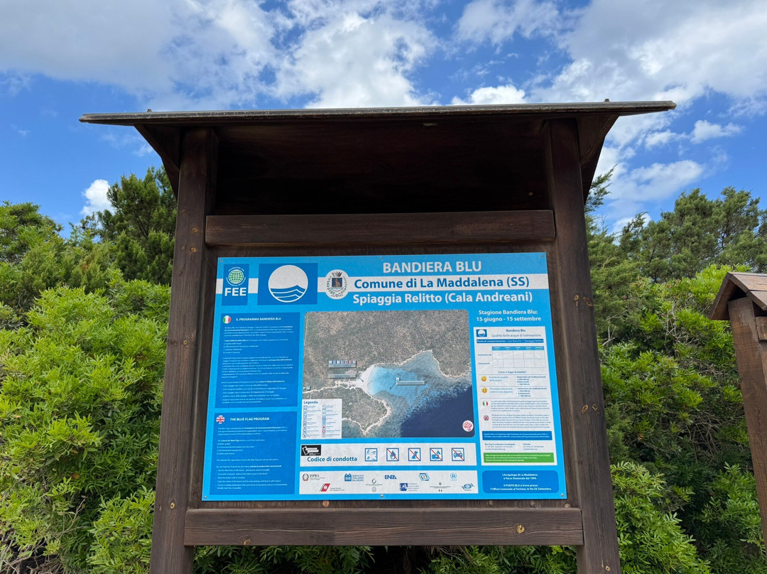 Spiaggia del Relitto-Caprera必去景点