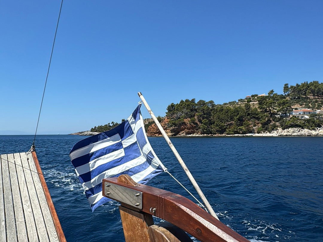 Ena Boat Tours by Mythical Adventures-斯科派洛斯必去景点