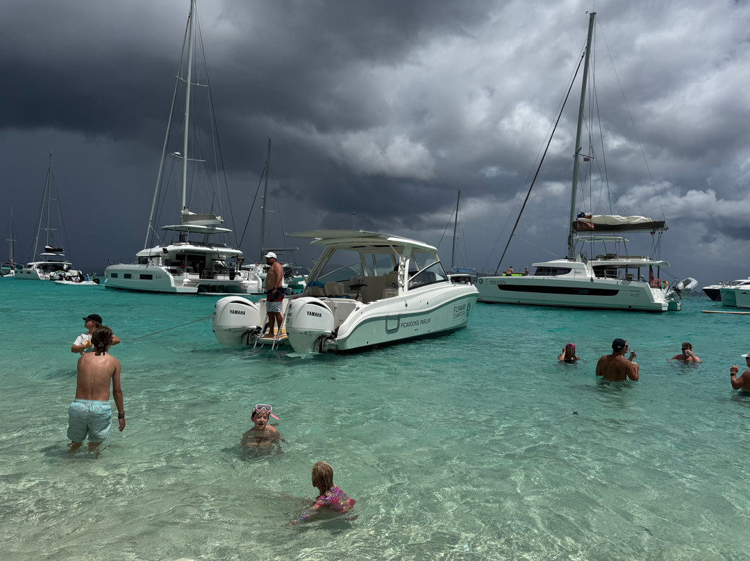 Flyaway Charters-Coral Bay必去景点