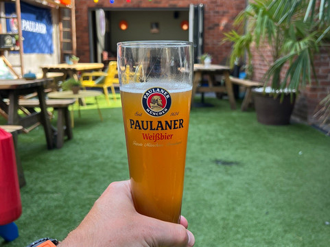 The Flat Earth-切斯特必去景点