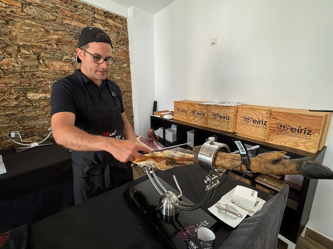 Eiriz Jamones & Embutidos De Bellota-Corteconcepcion必去景点