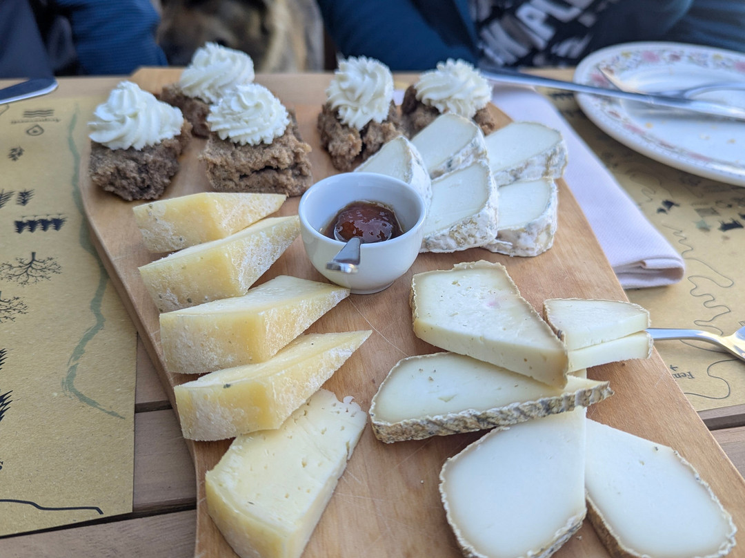La Chèvre Heureuse-Saint-Marcel必去景点