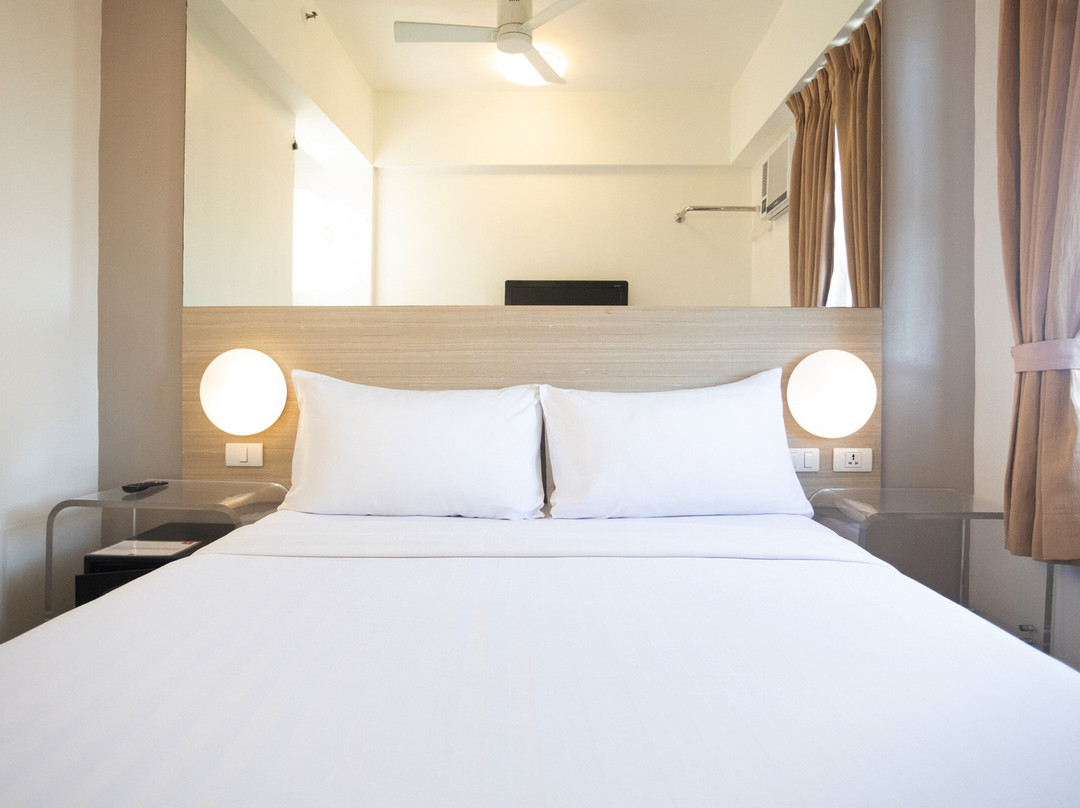 Red Planet Clark Angeles City主图