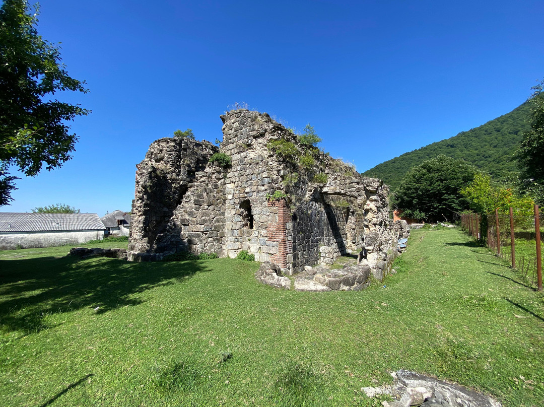 Gum Basilica-Qakh必去景点