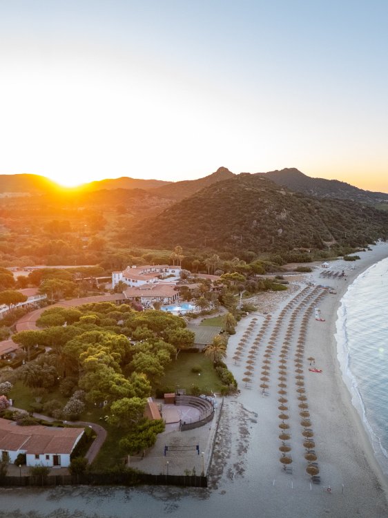 科摩兰酒店及公寓-泳池