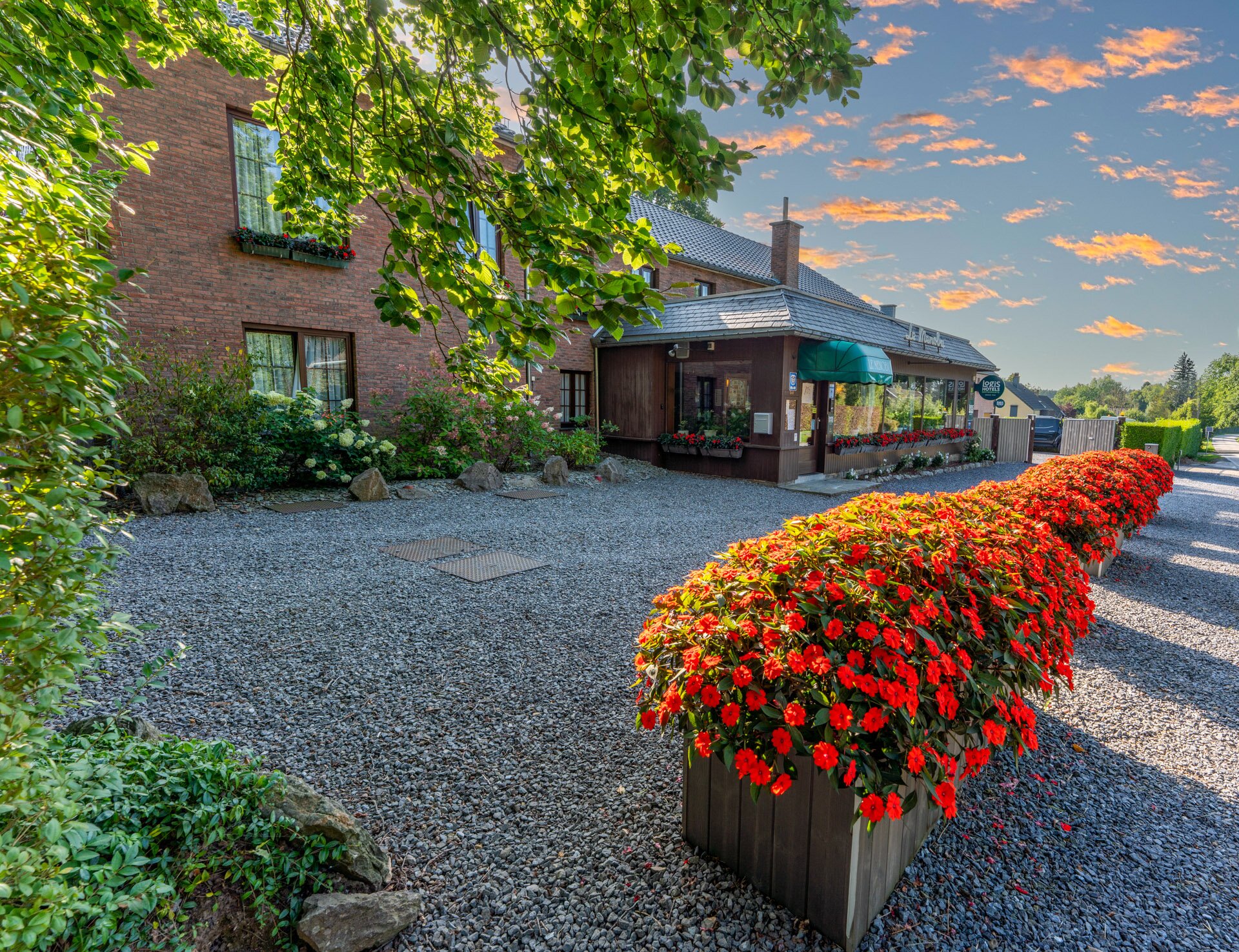 Logis Hôtel Le Menobu-浴室