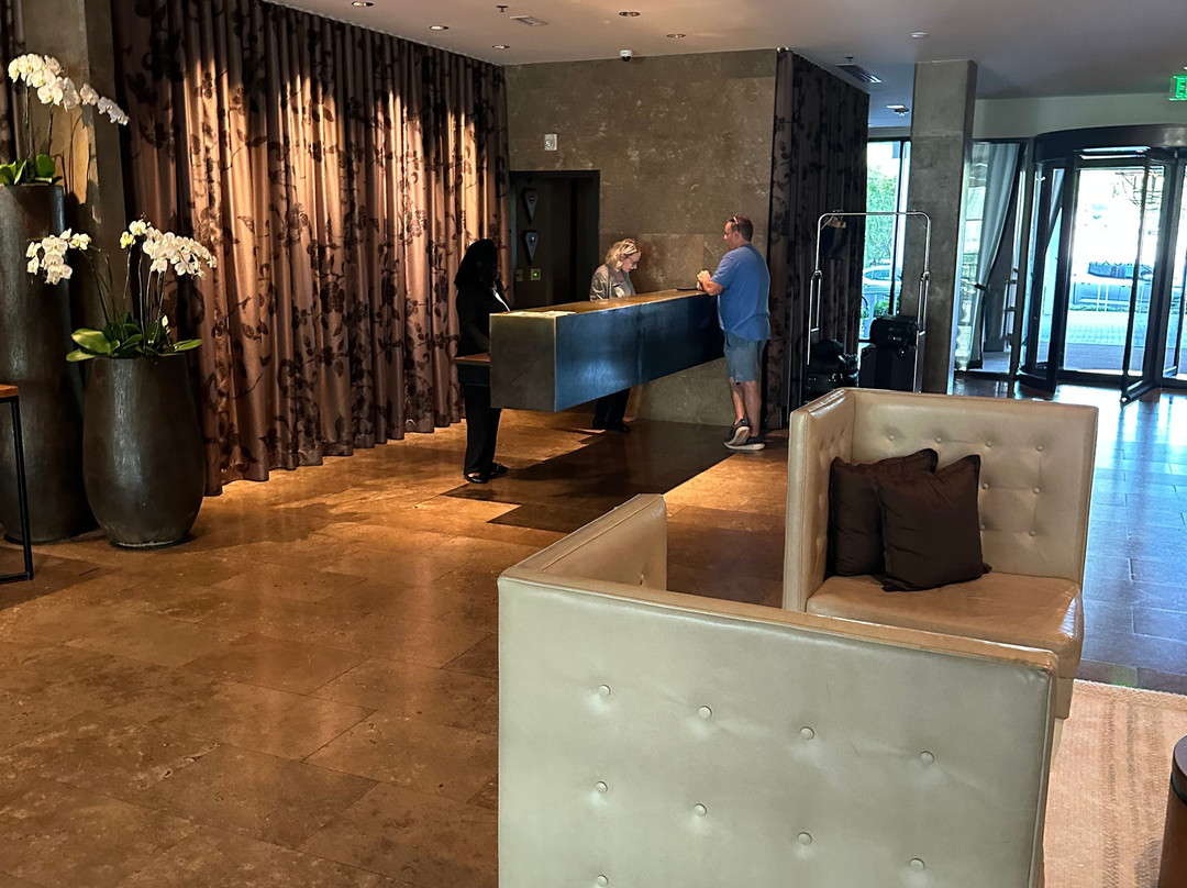 Proximity Hotel主图