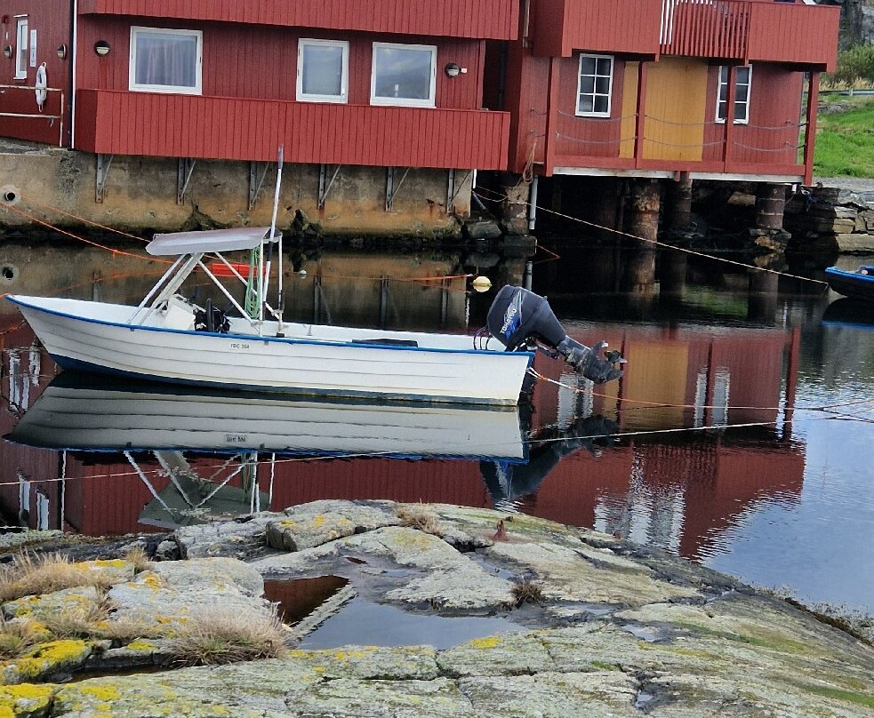 Fiskevaeret Bjornsund-Bud必去景点