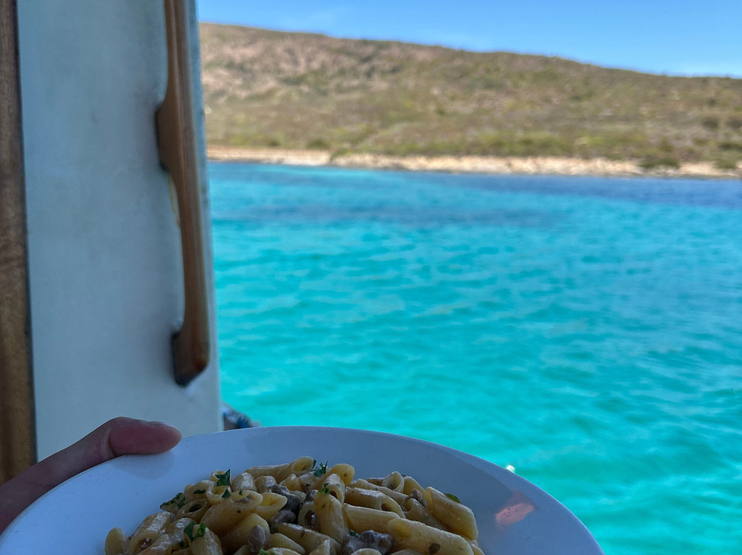 Asinara Charter Service-斯廷蒂诺必去景点