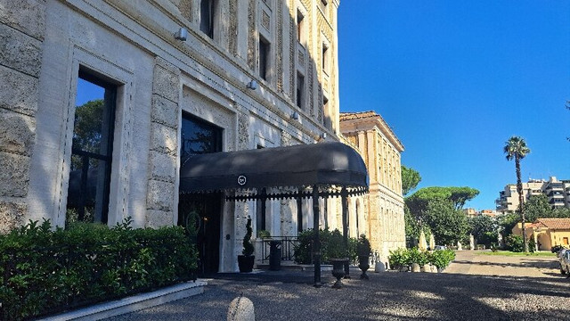 TH Roma – Carpegna Palace Hotel主图