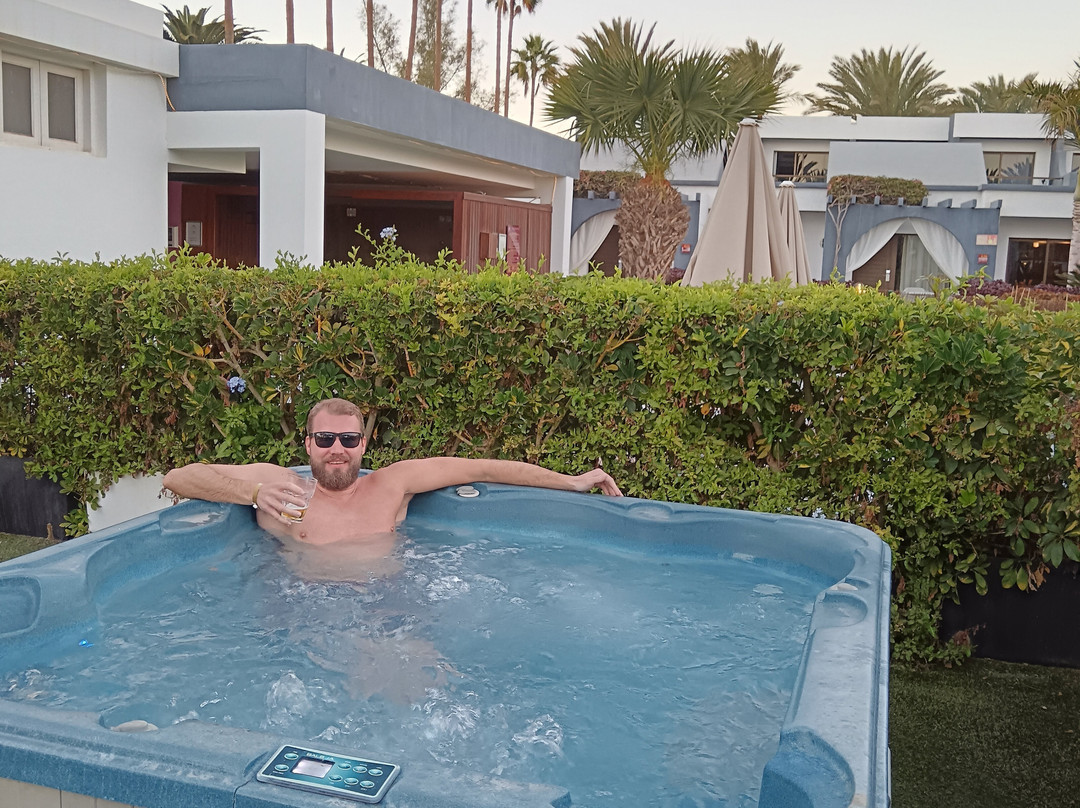 R2 Romantic Fantasia Suites - Adults Only主图