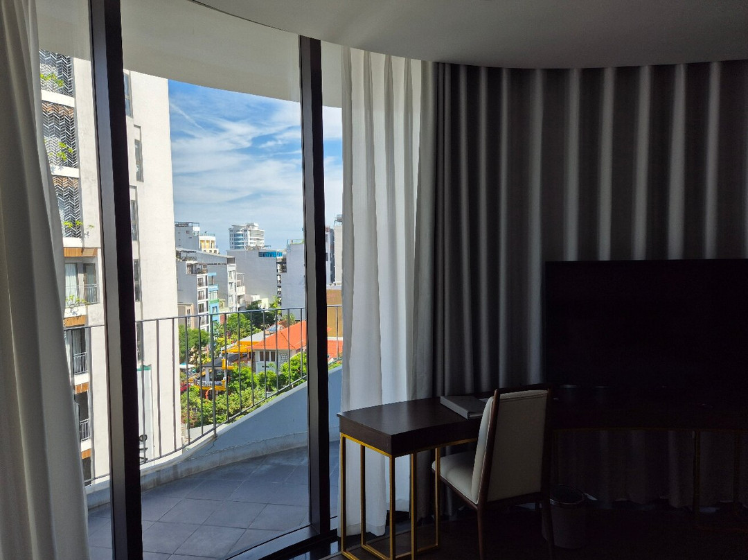 Golden Lotus Grand主图