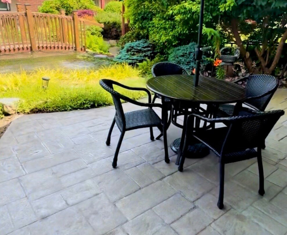 Gibsons Garden Hotel主图