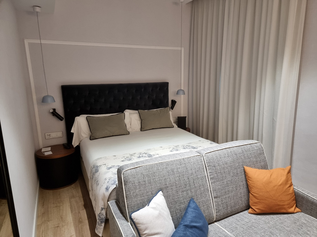 加泰罗尼亚支柱酒店主图