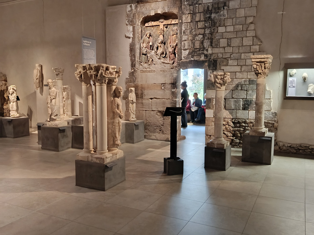 Musée du Cloître de Notre Dame-en-Vaux-香槟地区沙隆必去景点