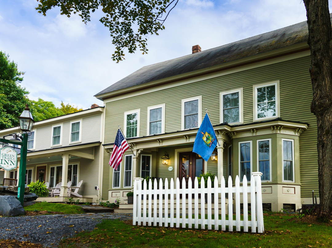 Green Trails Inn主图