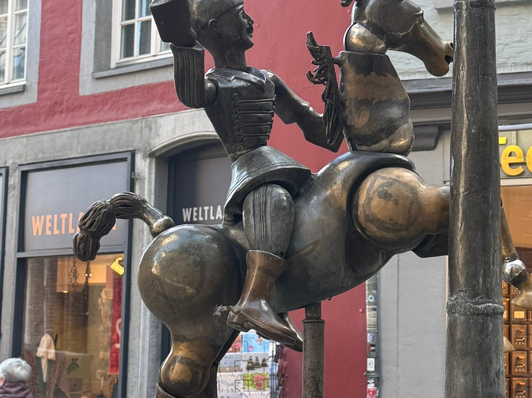 Puppenbrunnen-亚琛必去景点