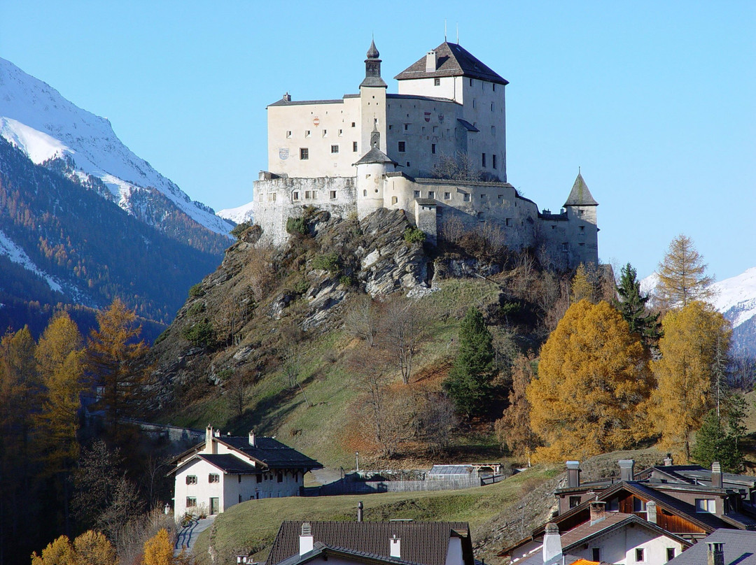 卡斯特尔城堡酒店