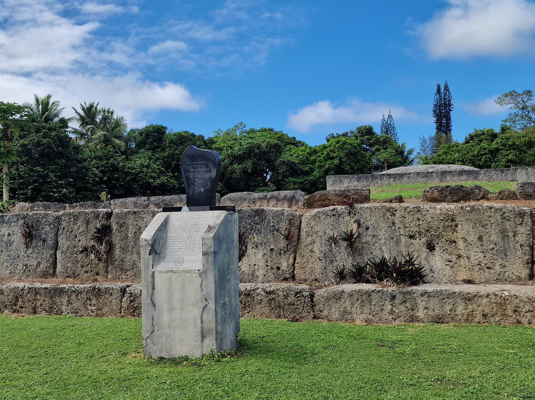 Paepae o Tele'a & other Langi