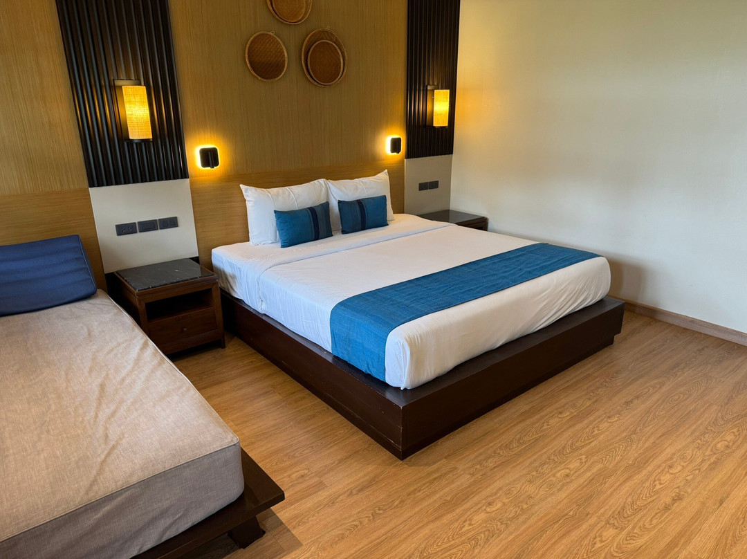 班赛通海滩度假酒店主图