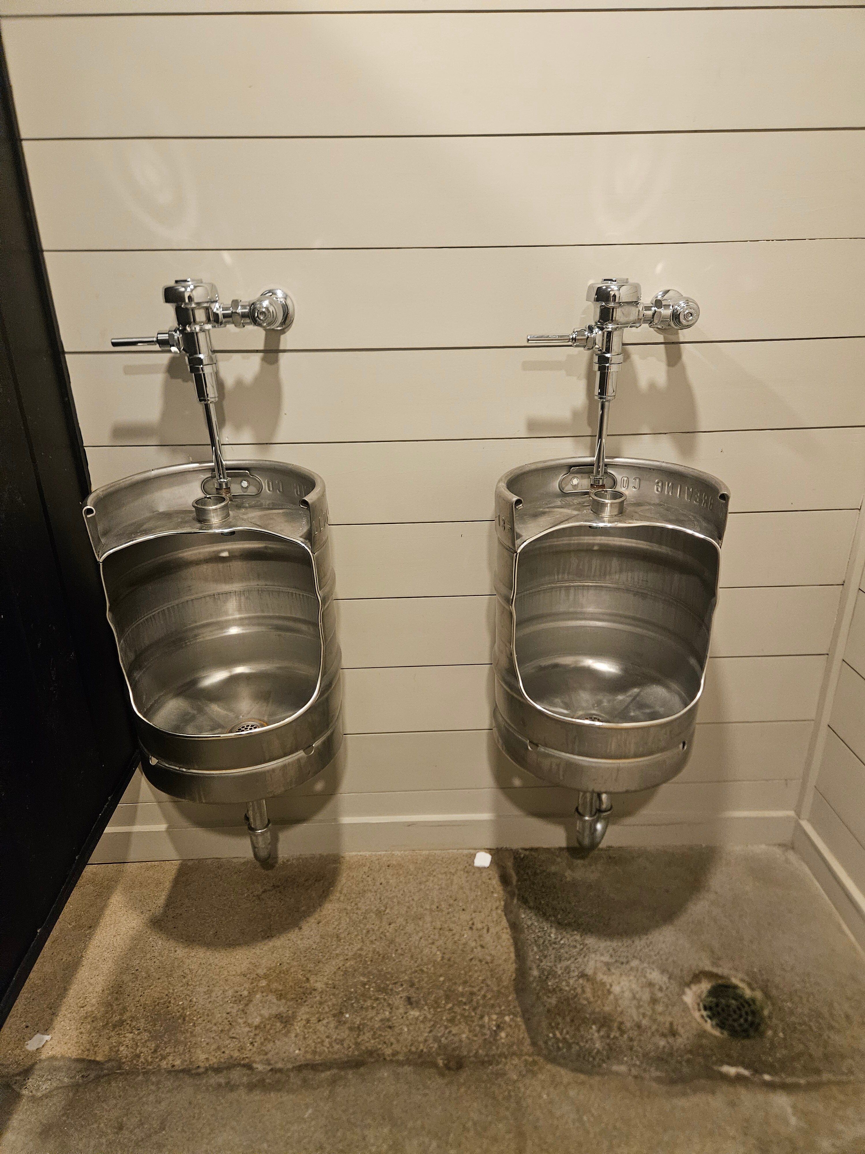 Charleville Vineyard Winery & Microbrewery-浴室