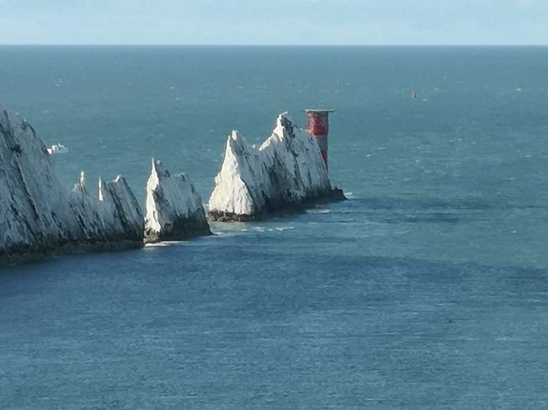 怀特岛尖柱区-Totland必去景点