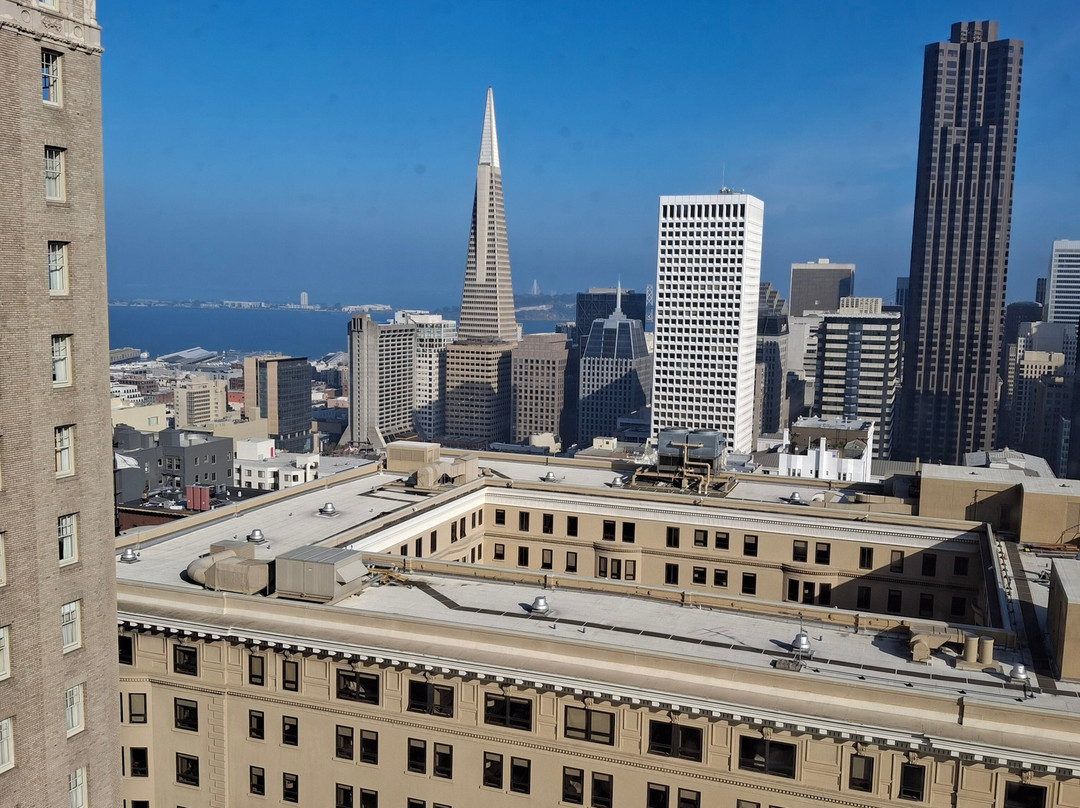 The InterContinental Mark Hopkins building-旧金山必去景点